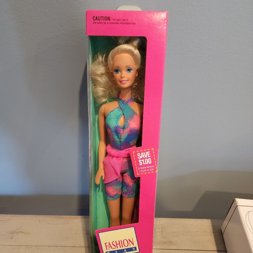 Vintage 1991 Fashion Play Barbie NIB